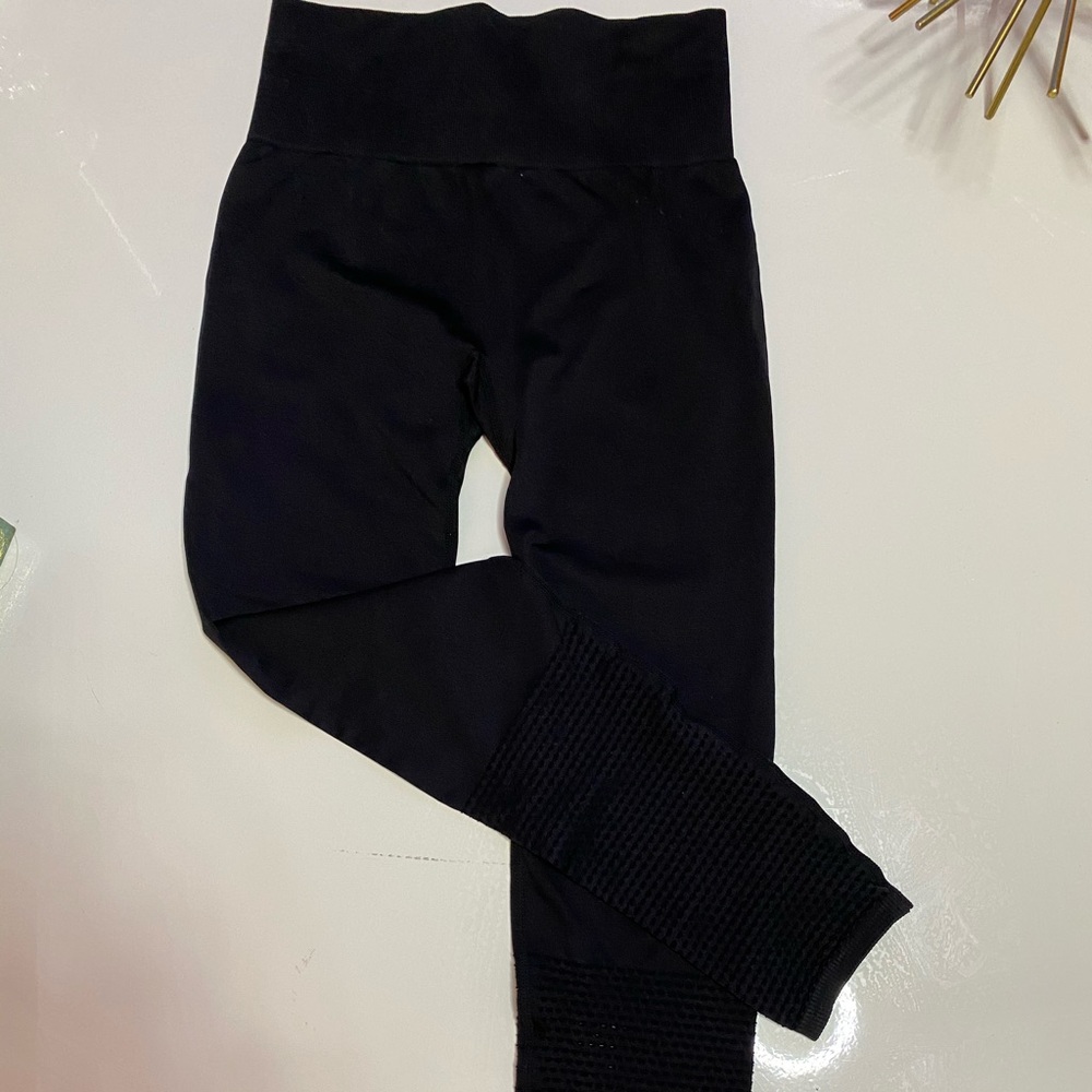 Fabletics Highwaisted Black Leggings
